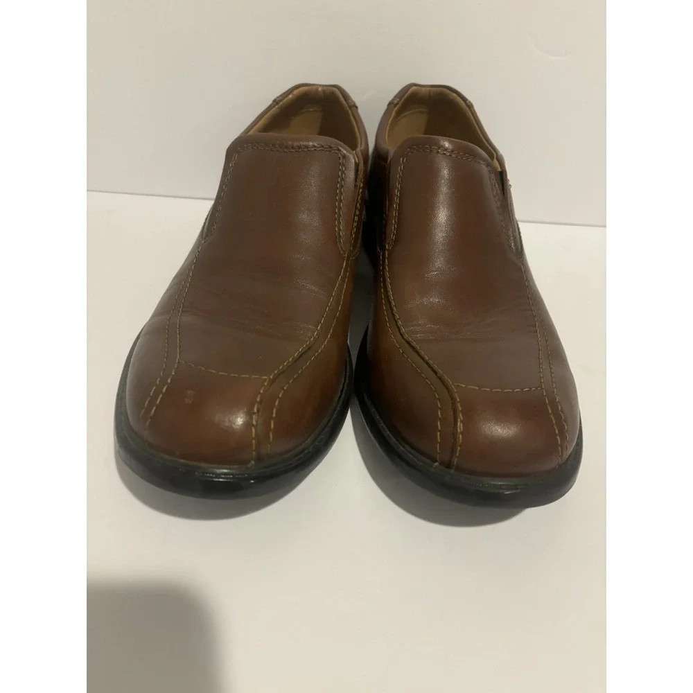Clarks **see pictures